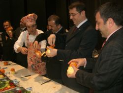Oktay Usta İlgi Odağı Oldu